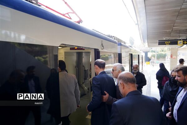 بازدید مدیرکل آموزش و پرورش استان اصفهان ازآماده‌‍سازی مترو اصفهان