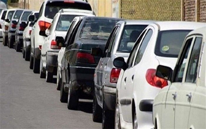 چرا با وجود افزایش نرخ دلار قیمت خودرو افزایش محسوسی نداشت