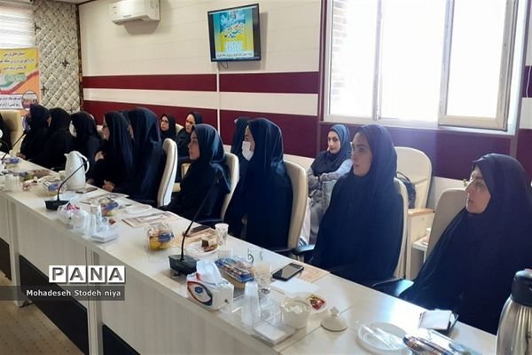 همایش تقدیر از دبیران تربیت‌بدنی منطقه کهریزک