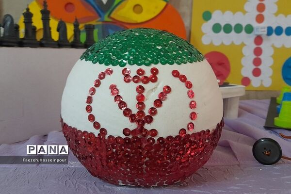 جشنواره غذای سالم و نمایشگاه دست‌سازه‌های ورزشی به‌مناسبت هفته تربیت‌بدنی در بهارستان‌ دو