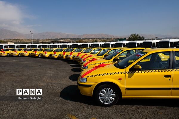 آیین تحویل دو‌ هزارمین تاکسی جایگزین و 200 دستگاه اتوبوس در طرح نوسازی ناوگان فرسوده