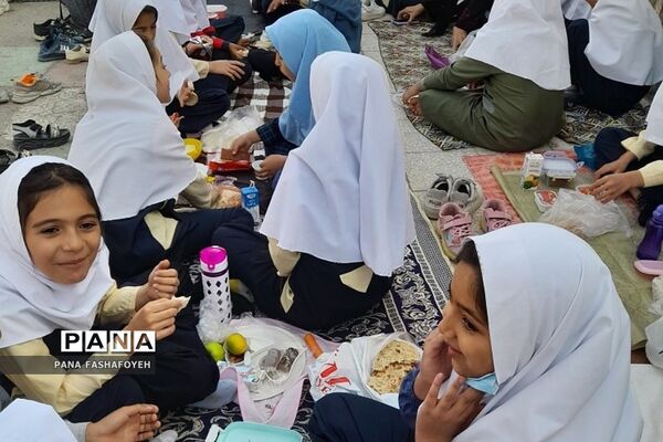 طرح صبحانه سالم در دبستان میعاد فشافویه