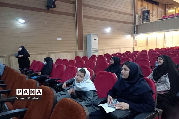 برگزاری آیین داوری طرح سکوی ایران قوی درآموزش و پرورش شهرستان ملارد