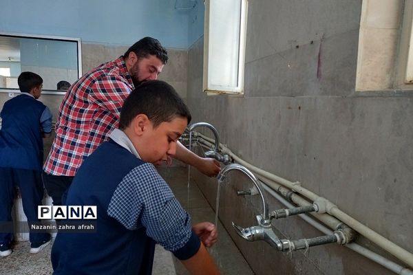 اجرای طر ح «نماز نور چشم » در دبستان ایمان رودهن