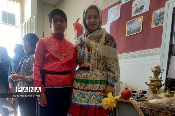 برگزاری جشنواره غذاهای سالم و سنتی در دبستان امام حسن مجتبی(ع) رودهن