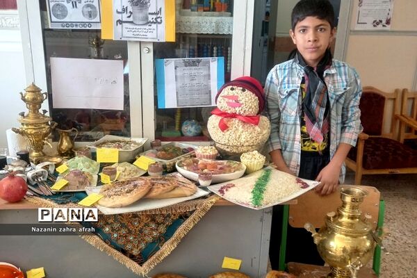 برگزاری جشنواره غذاهای سالم و سنتی در دبستان امام حسن مجتبی(ع) رودهن