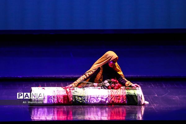 آیین اختتامیه نخستین کنگره ملی شعر وحدت اسلامی