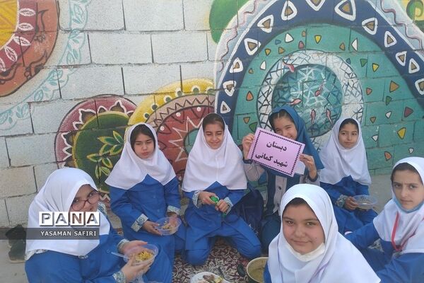 برگزاری جشنواره غذا در دبستان شهید‌کمانی فشافویه