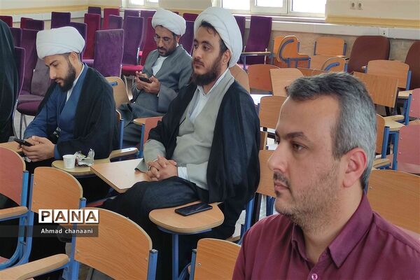 نشست هم اندیشی جهاد تبیین معاونان و مربیان پرورشی مدارس شهرستان کارون
