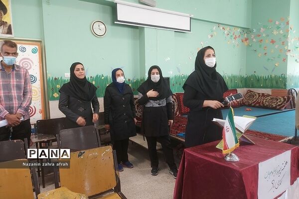 برگزاری جلسه انتخابات انجمن اولیا و مربیان در مدارس رودهن