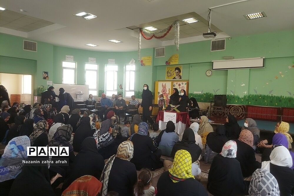 برگزاری جلسه انتخابات انجمن اولیا و مربیان در مدارس رودهن