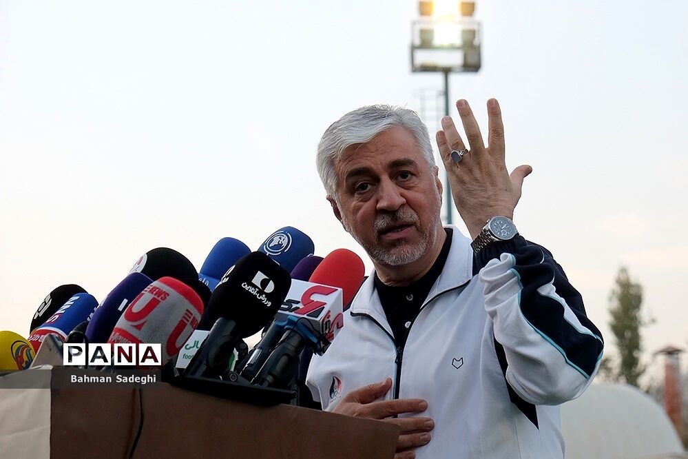 نشست خبری وزیر ورزش و جوانان
