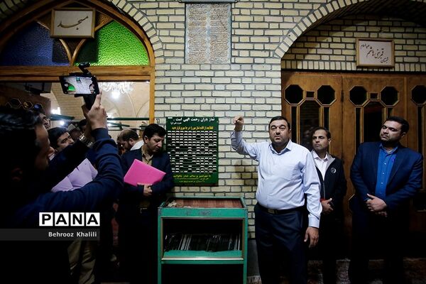 بازدید مدیران سازمان دانش‌آموزی استان‌ها از حسینیه اعظم زنجان