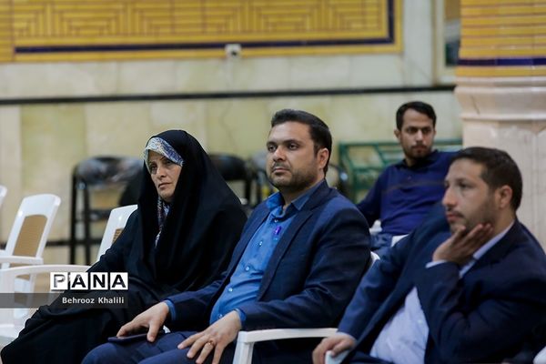 بازدید مدیران سازمان دانش‌آموزی استان‌ها از حسینیه اعظم زنجان