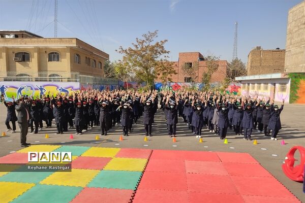 نواختن زنگ هفته تربیت‌بدنی در پاکدشت