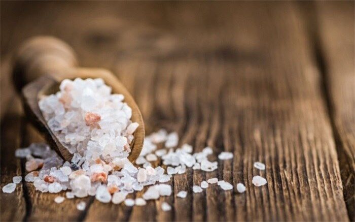 حذف نمک‌دان از سفره اشتباه است؟