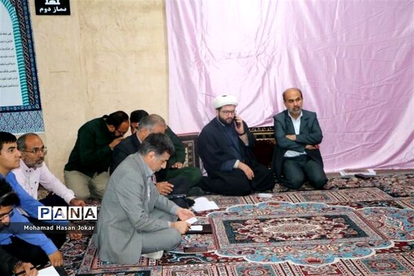 نشست مردمی مدیرکل آموزش و پرورش فارس با مردم شهرک سعدی شیراز