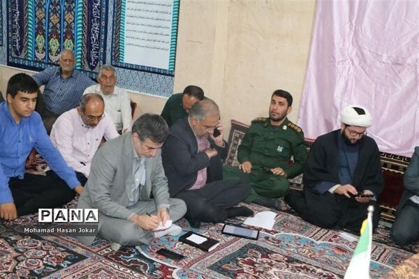 نشست مردمی مدیرکل آموزش و پرورش فارس با مردم شهرک سعدی شیراز