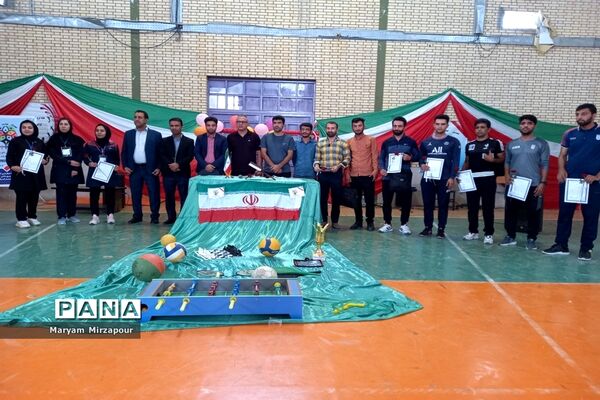 برگزاری المپیاد ورزشی درون مدرسه‌ای در منطقه فورگ