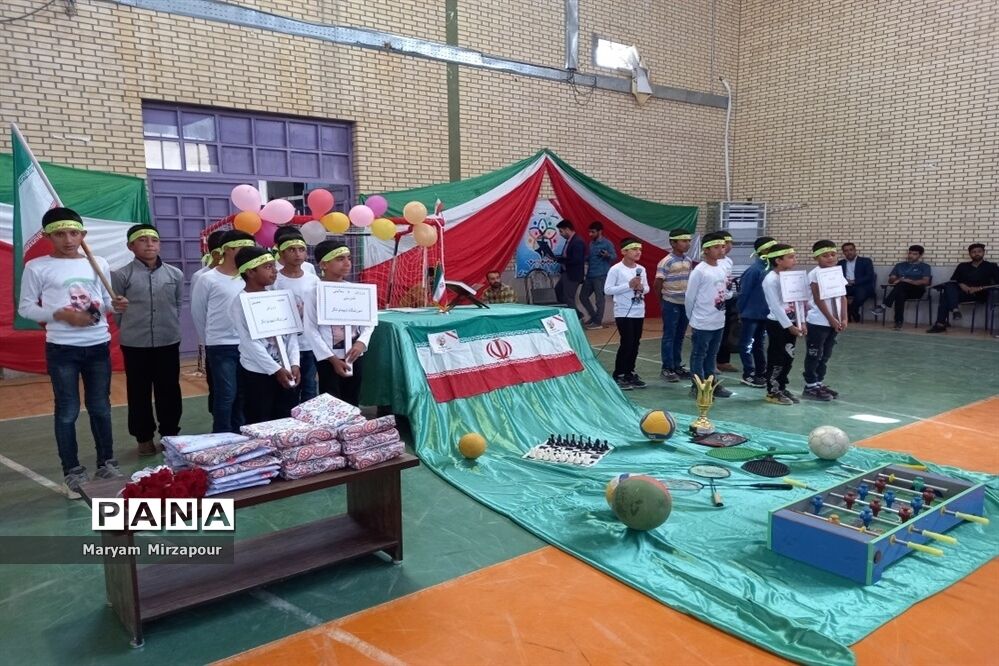 برگزاری المپیاد ورزشی درون مدرسه‌ای در منطقه فورگ