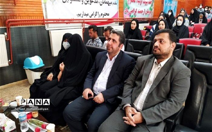 همایش هفته سلامت روان و هفته پیوند اولیا و مربیان در ورامین