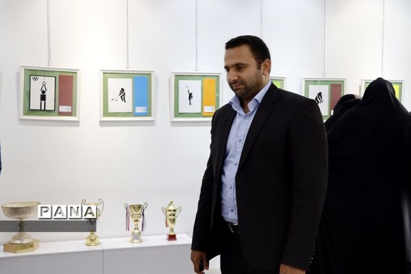 برپایی نمایشگاه «هنر، خلاقیت، ورزش» در نگارخانه اداره‌کل آموزش و پرورش فارس