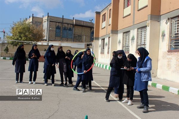 برگزاری مسابقات ورزشی انفرادی و گروهی در دبیرستان عفاف شهرستان گلبهار