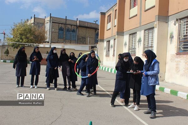 برگزاری مسابقات ورزشی انفرادی و گروهی در دبیرستان عفاف شهرستان گلبهار
