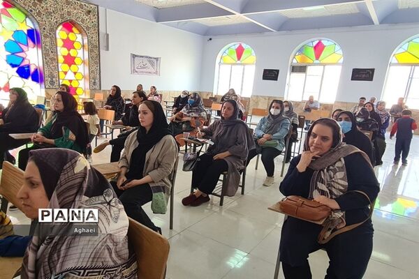 جلسه بهداشت روان در دبیرستان زینبیه