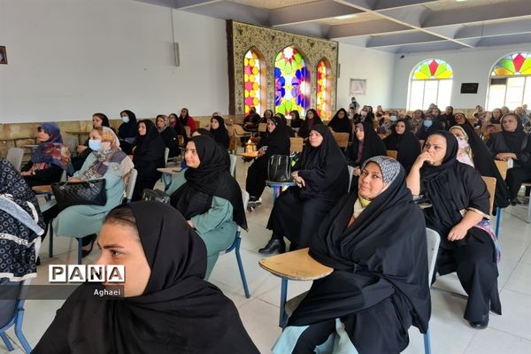 جلسه بهداشت روان در دبیرستان زینبیه