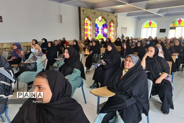 جلسه بهداشت روان در دبیرستان زینبیه