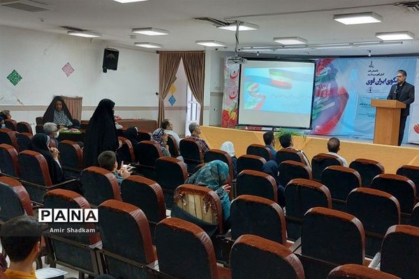 آیین تجلیل از برگزیدگان جشنواره «سکوی ایران قوی» در شهرستان سمنان