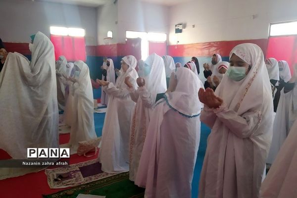 زنگ‌ نماز در دبستان شهید سجادیان رودهن