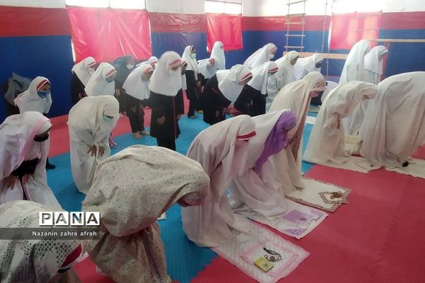 زنگ‌ نماز در دبستان شهید سجادیان رودهن