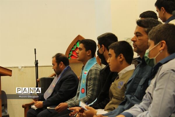 نشست هم‌اندیشی و پرسش و پاسخ تشکل‌های دانش‌آموزی در کاشمر