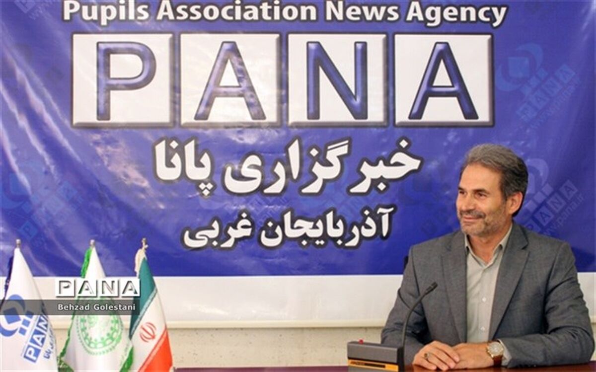 تجلیل از دانش‌آموزان برتر مسابقات فرهنگی و هنری آذربایجان‌ غربی