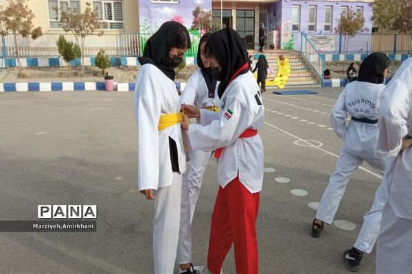 المپیاد ورزشی درون مدرسه‌ای در مدرسه مرضیه شهرکرد