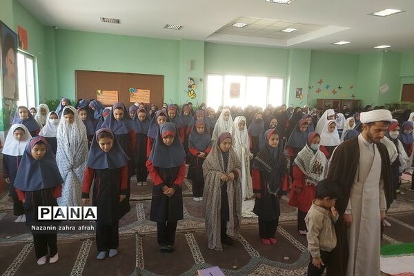 برگزاری نماز جماعت در مدارس رودهن