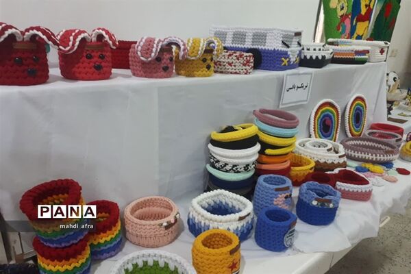 افتتاح نمایشگاه خانواده و هویت ایرانی در دبستان آزاده بهبهان
