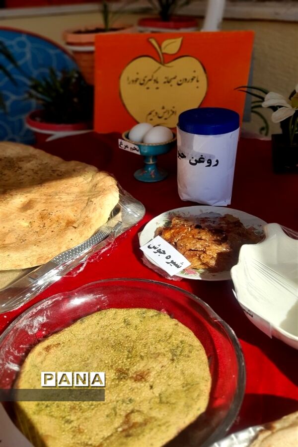 برگزاری جشنواره غذا در هنرستان عقیله بنی هاشم