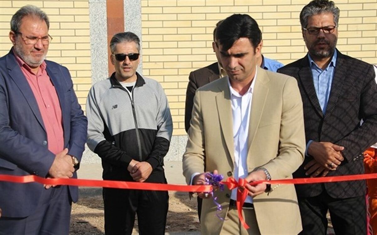 افتتاح زمین چمن مدرسه سردار سلیمانی در شهرستان سمنان