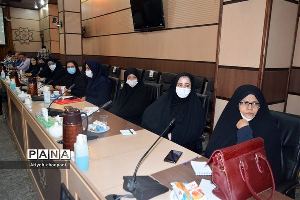 جلسه توجیهی طرح شهردار مدرسه در منطقه ۱۴