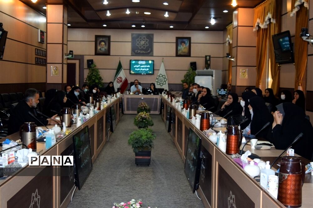 جلسه توجیهی طرح شهردار مدرسه در منطقه ۱۴