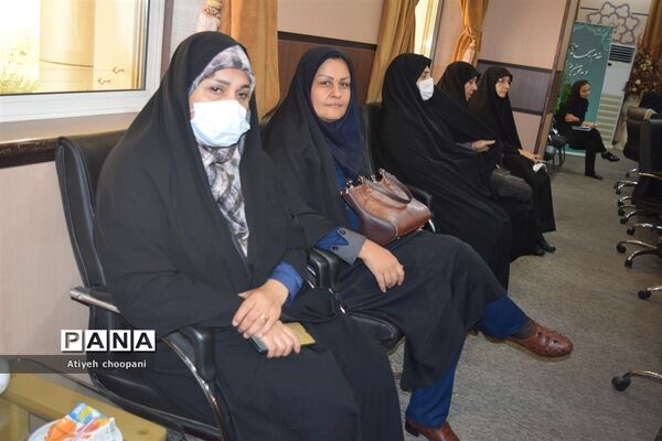 جلسه توجیهی طرح شهردار مدرسه در منطقه ۱۴