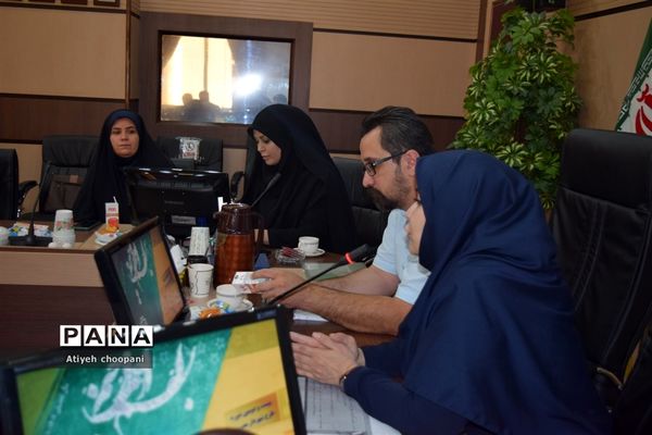 جلسه توجیهی طرح شهردار مدرسه در منطقه ۱۴