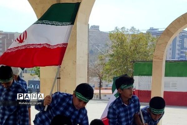 بیعت دانش‌آموزان با ولایت ‌‌در مدرسه شهید‌بهشتی رودهن