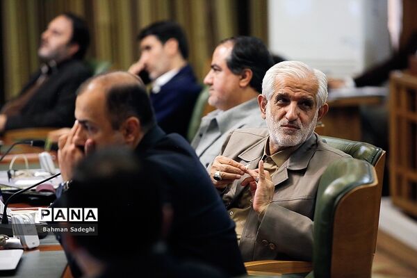 نود و نهمین جلسه شورای شهر تهران