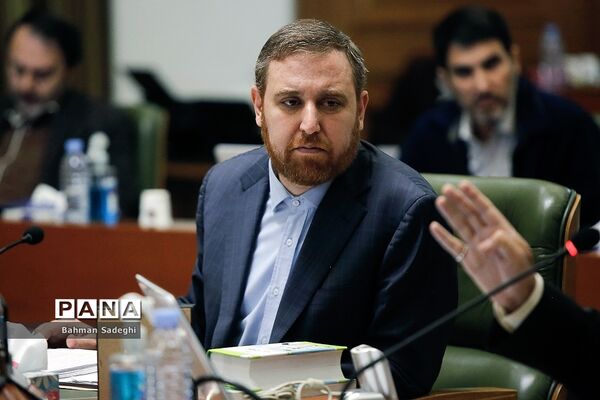 نود و نهمین جلسه شورای شهر تهران