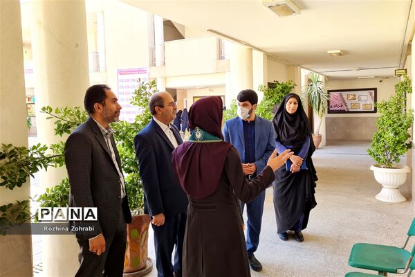 برگزاری همایش مهربان ترین پدر در ناحیه یک شیراز