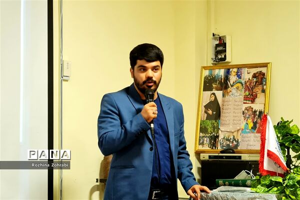برگزاری همایش مهربان ترین پدر در ناحیه یک شیراز